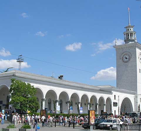 Симферополь — железнодорожный вокзал