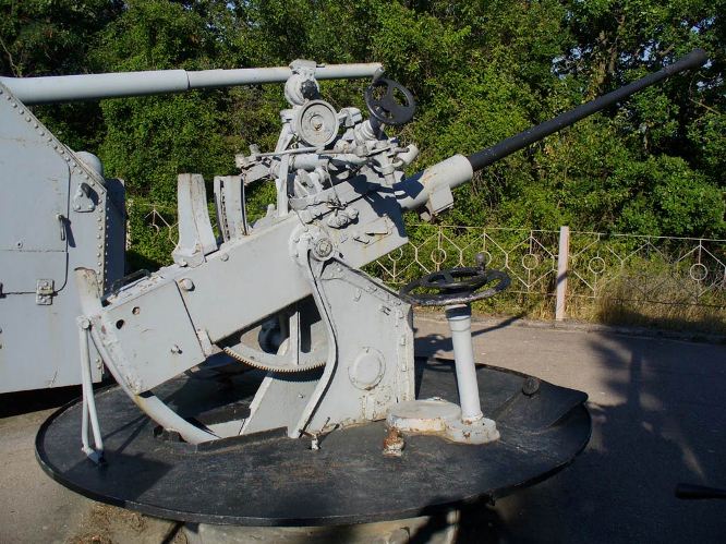 37-мм морское зенитное орудие 70-К